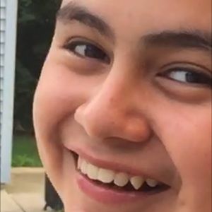 Meet your Posher, Emmanuel